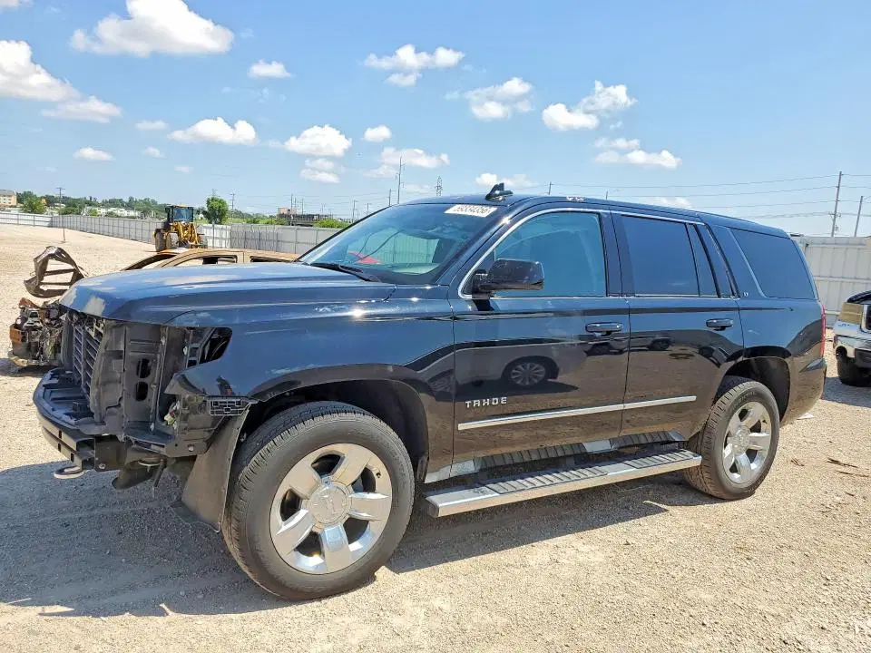 1GNSKBKC2KR185275 — 2019 Chevrolet Tahoe, Град, фото до ремонта