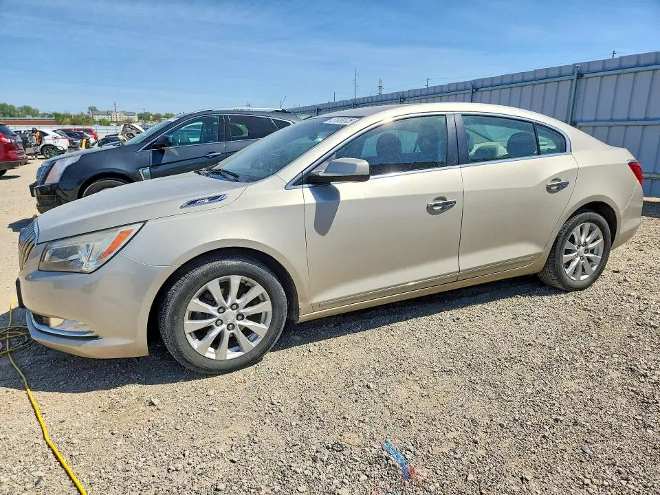 1G4GA5GR7EF189386 — 2014 Buick LaCrosse, Град, фото до ремонта