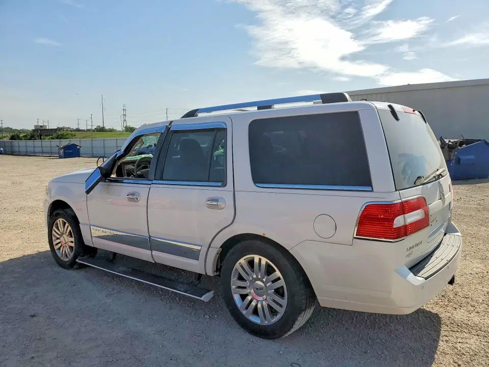 2013 LINCOLN NAVIGATOR VIN 5LMJJ2J51DEL02549 фото 2