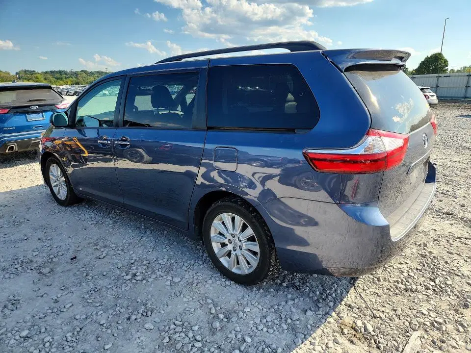 2015 Toyota Sienna VIN 5TDDK3DC3FS113478 фото 2