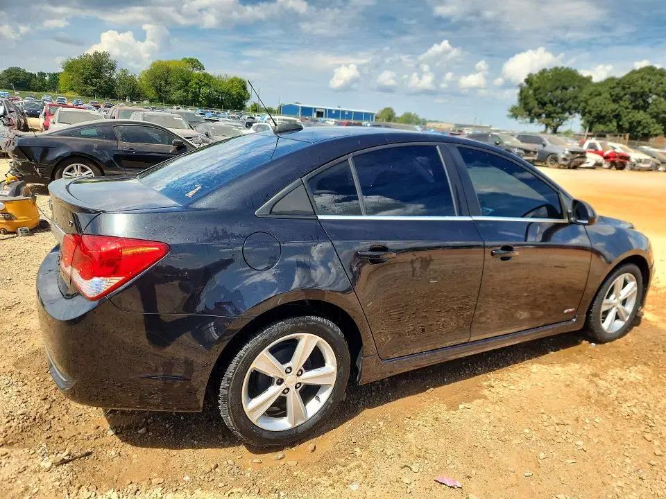 2016 CHEVROLET CRUZE LIMITED VIN 1G1PE5SB8G7147642 фото 3