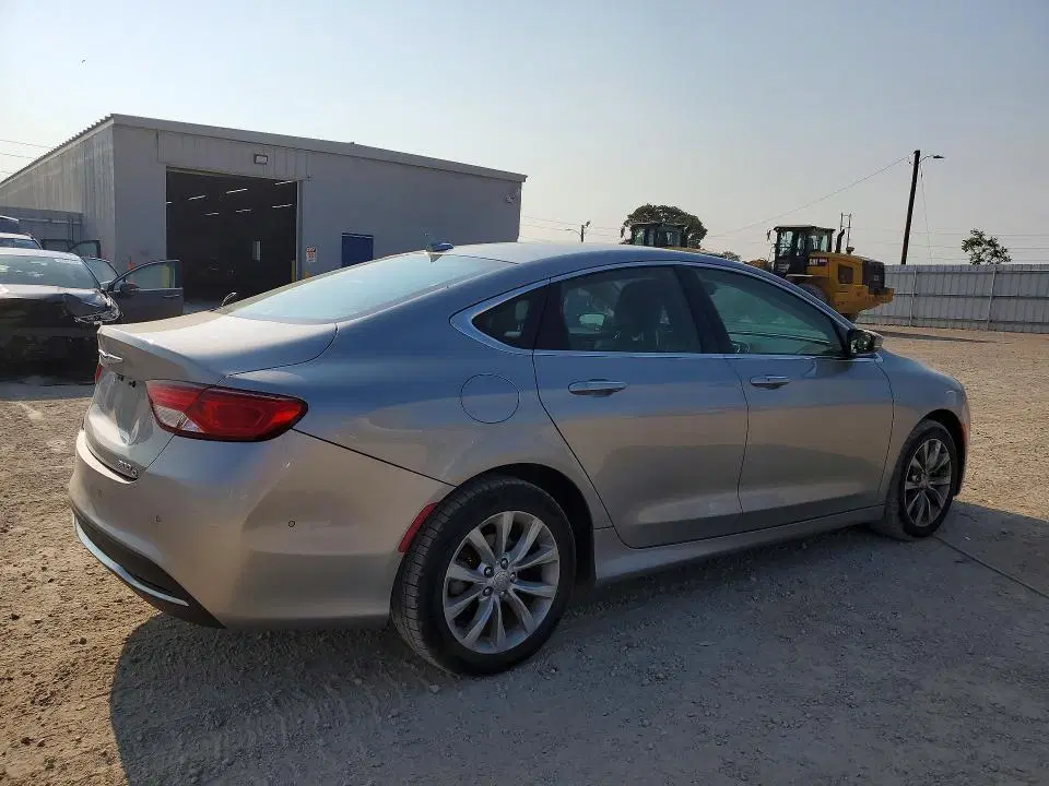 2015 CHRYSLER 200 VIN 1C3CCCCB6FN759268 фото 3