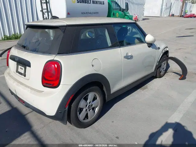 2020 Mini Hardtop Cooper VIN WMWXR3C09L2L70502 фото 4