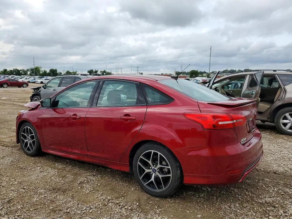 2016 FORD FOCUS VIN 1FADP3F26GL238134 фото 2