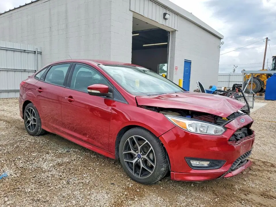 2016 FORD FOCUS VIN 1FADP3F26GL238134 фото 4