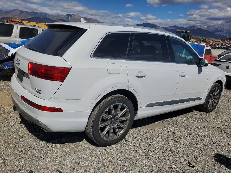 2018 Audi Q7 VIN WA1LAAF71JD044663 фото 3