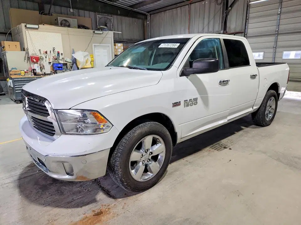1C6RR6LT2FS561794 — 2015 RAM 1500, Боковая часть, фото до ремонта