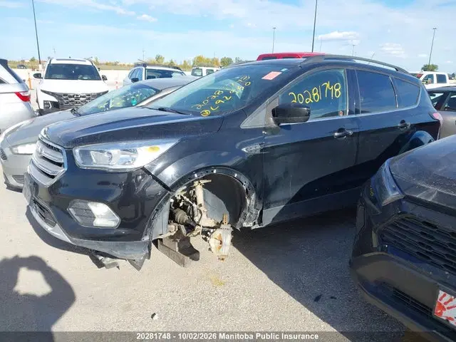 2018 Ford ESCAPE SE VIN 1FMCU9GD3JUC92960 фото 2