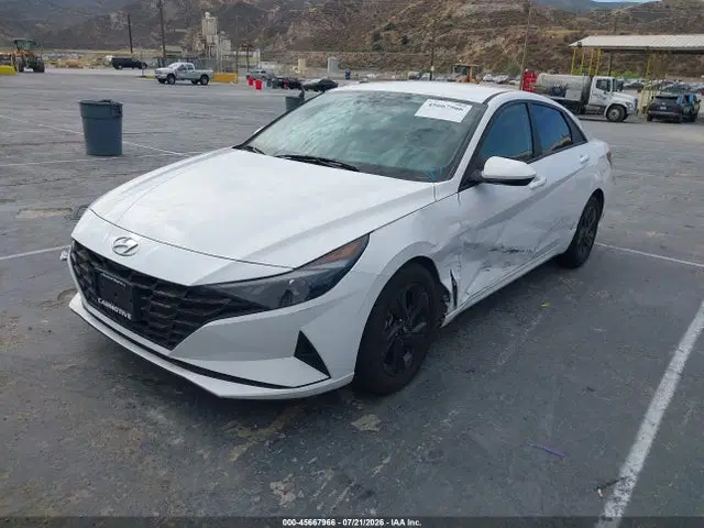 2023 Hyundai ELANTRA SEL VIN 5NPLM4AG9PH103855 фото 2