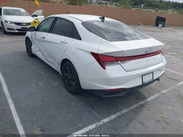 2023 Hyundai ELANTRA SEL VIN 5NPLM4AG9PH103855 фото 3