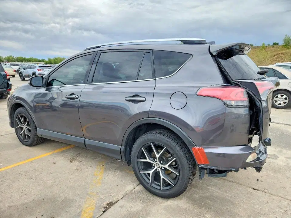 2016 Toyota RAV4 VIN JTMJFREV0GJ083817 фото 2