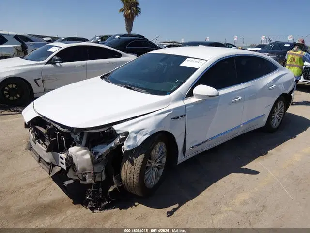 2018 Buick Lacrosse Essence VIN 1G4ZP5SZ1JU130130 фото 2