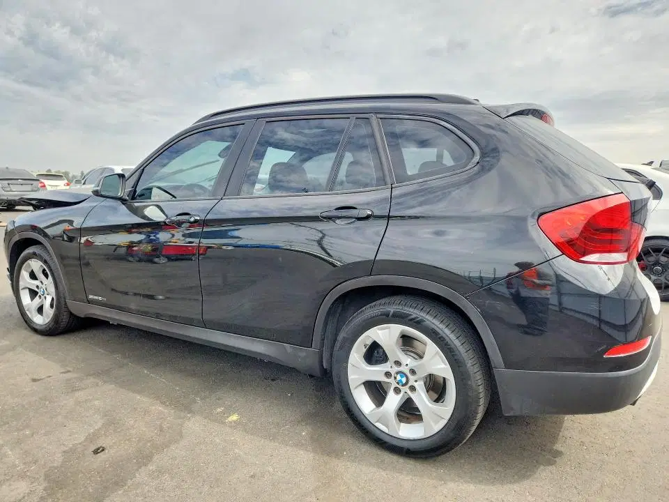 2014 BMW X1 VIN WBAVM1C58EVW55473 фото 2