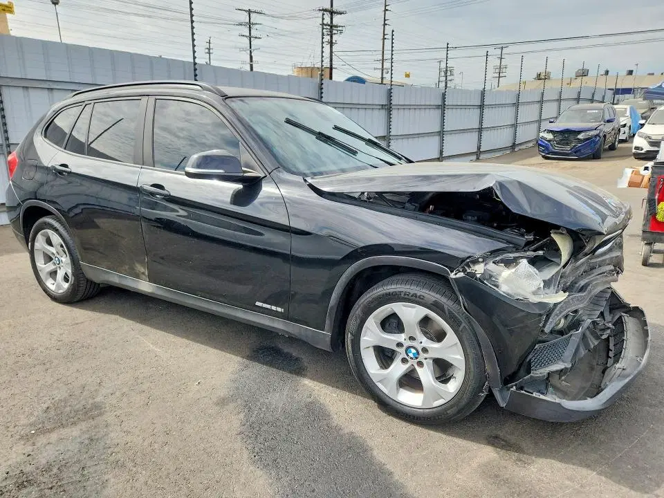 2014 BMW X1 VIN WBAVM1C58EVW55473 фото 4