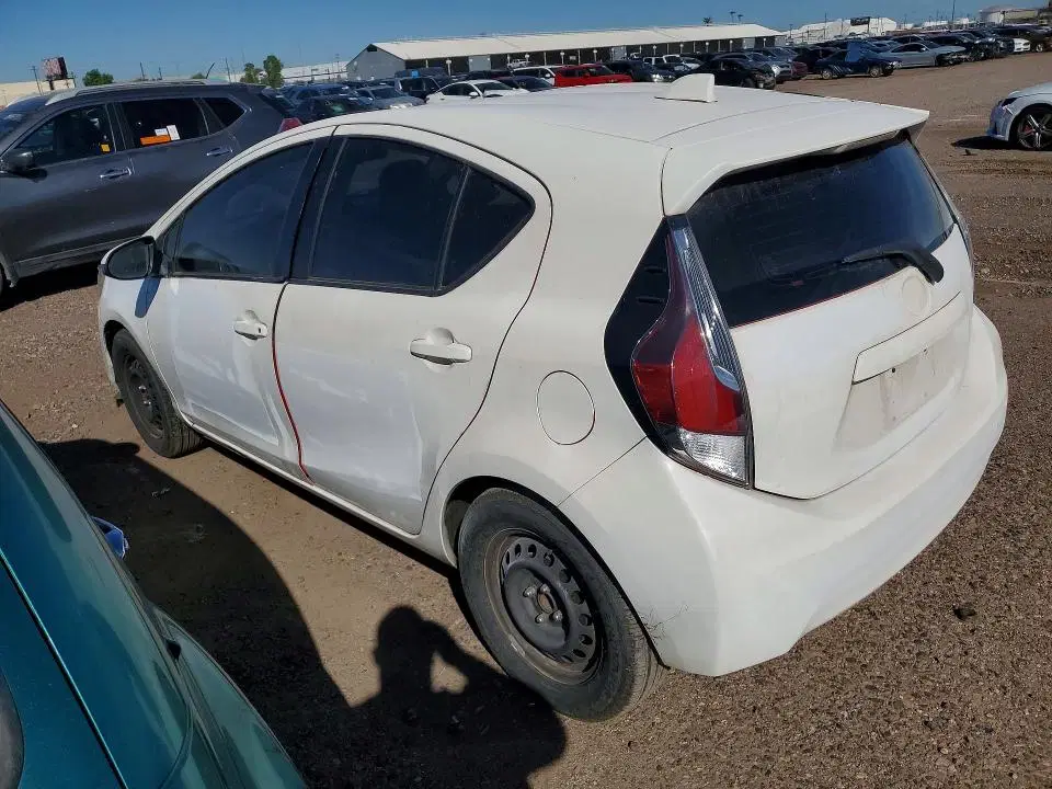 2016 Toyota PRIUS C VIN JTDKDTB33G1128792 фото 2