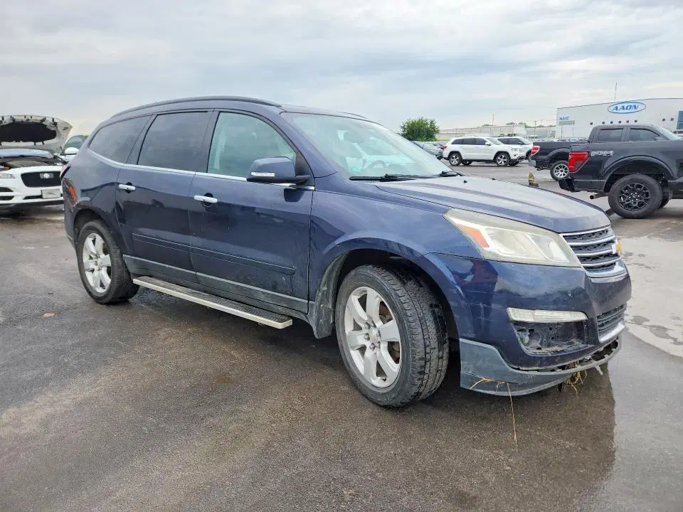 2017 CHEVROLET TRAVERSE VIN 1GNKVGKDXHJ290294 фото 4