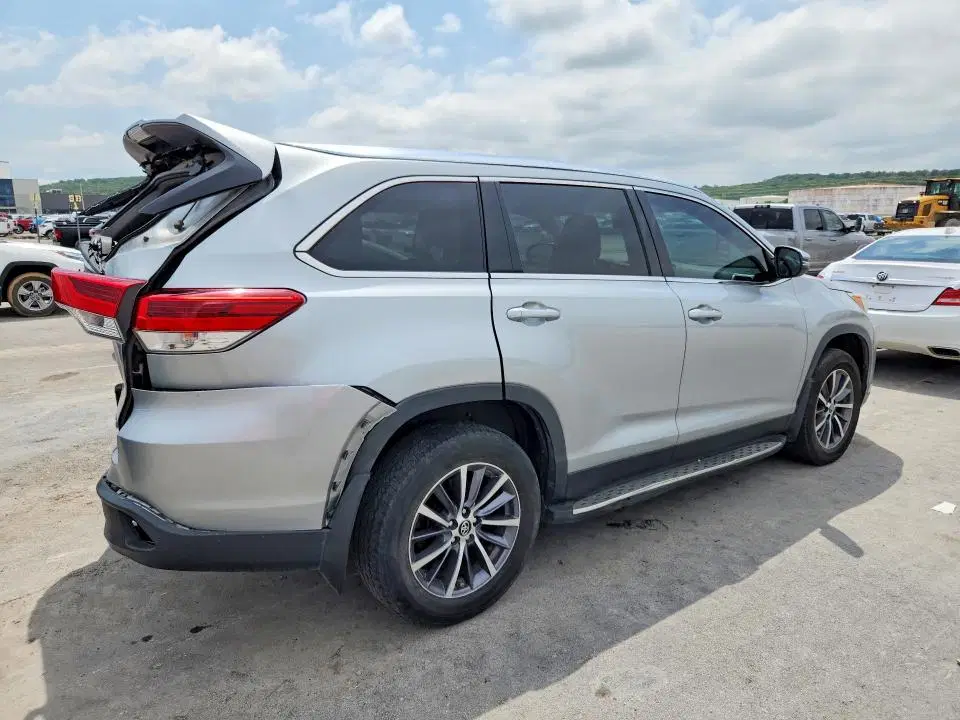 2019 TOYOTA HIGHLANDER VIN 5TDKZRFH2KS565138 фото 3