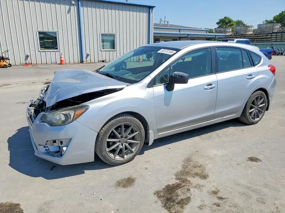 JF1GPAA63G8232399 — 2016 Subaru Impreza, передняя часть, фото до ремонта