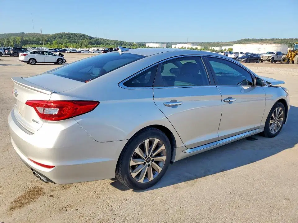 2015 HYUNDAI SONATA VIN 5NPE34AF3FH110561 фото 4