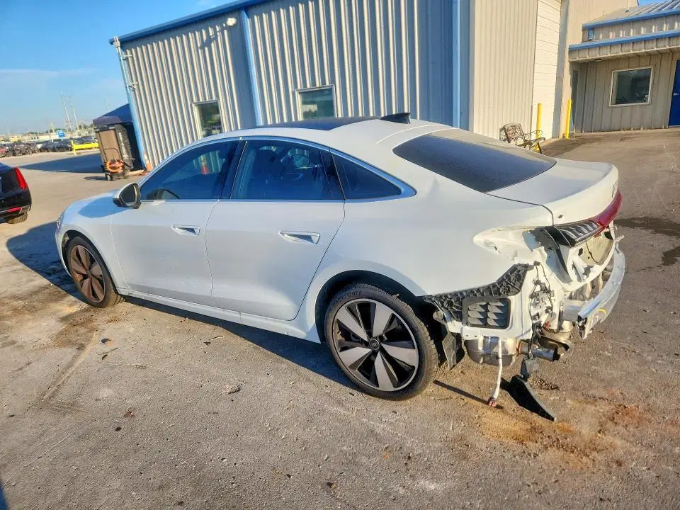 2025 AUDI A5 VIN WAU1BCFU1SN103358 фото 2
