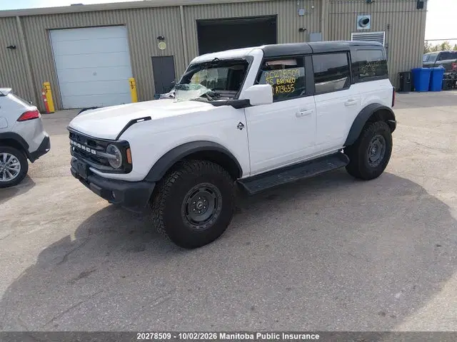 2025 Ford Bronco Outer Banks VIN 1FMEE8BP3SLA73635 фото 2