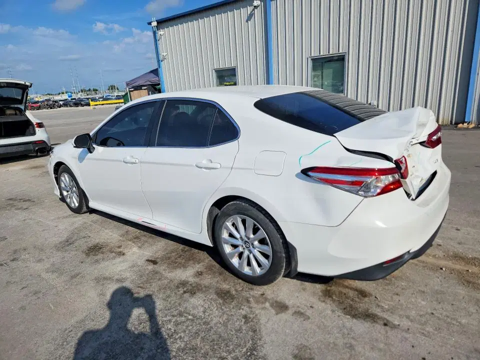 2018 TOYOTA CAMRY VIN 4T1B11HK5JU031719 фото 2