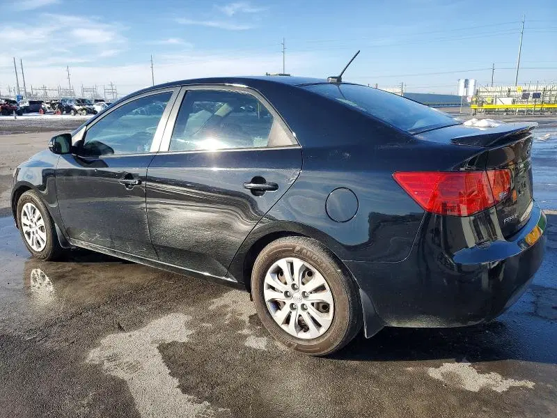 2013 KIA FORTE VIN KNAFU4A25D5708367 фото 2
