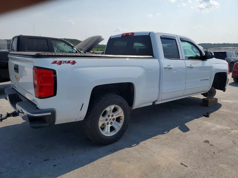 2018 CHEVROLET SILVERADO VIN 1GCVKREC0JZ107960 фото 3