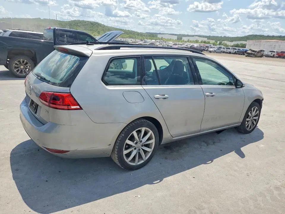 2017 VOLKSWAGEN GOLF SPORTWAGEN VIN 3VWC17AUXHM501861 фото 4