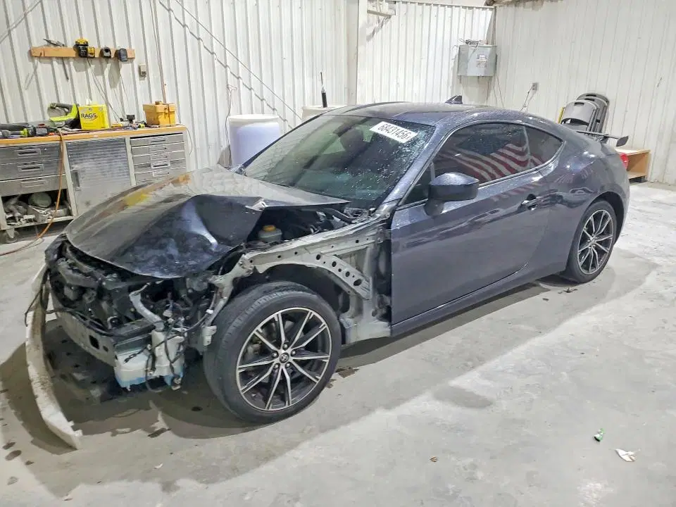 JF1ZNAE14K8704051 — 2019 Toyota 86, Передняя часть, фото до ремонта