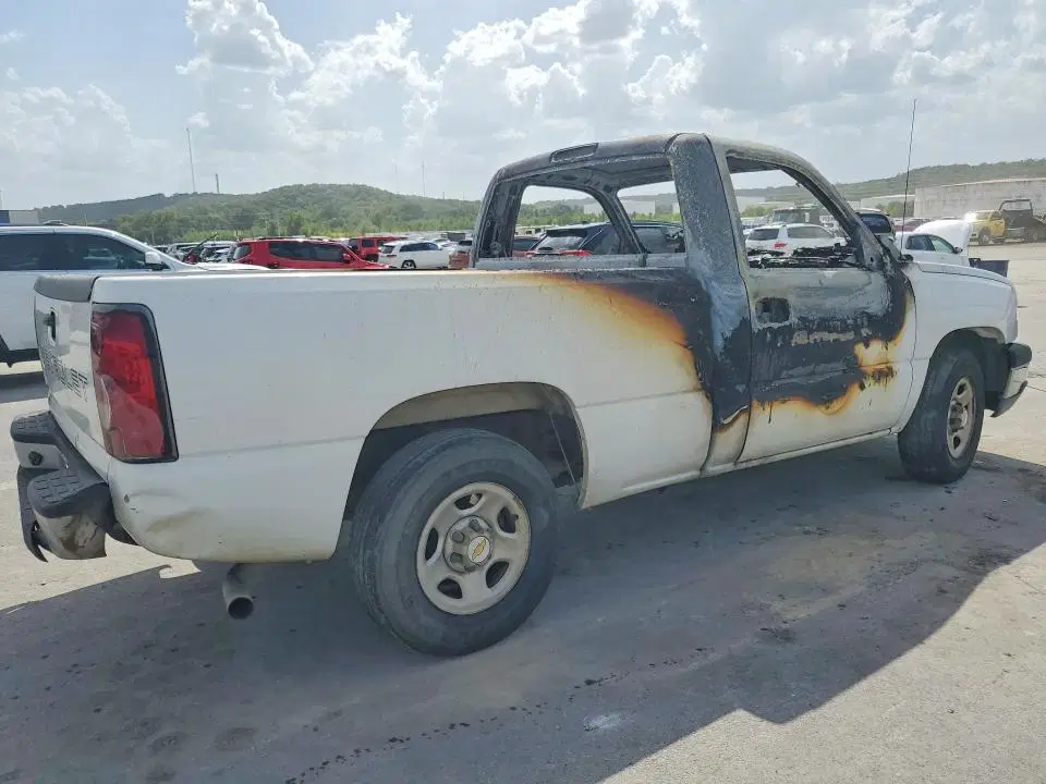 2004 CHEVROLET SILVERADO VIN 1GCEC14X44Z333412 фото 3