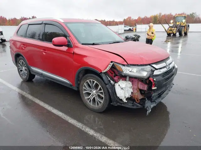 JA4AZ2A33HZ603475 — 2017 Mitsubishi Outlander Es, Right Front, фото до ремонта