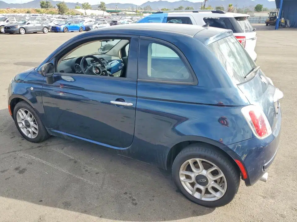2015 Fiat 1100 VIN 3C3CFFAR9FT710218 фото 2