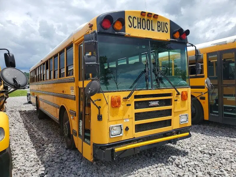 1T88S4E2XB1132497 — 2011 Thomas SAF-T-LINER HDX, естественный износ, фото до ремонта