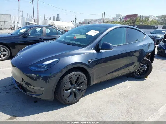 2024 Tesla Model Y Long Range Dual Motor All-wheel Drive VIN 7SAYGDEE4RF209625 фото 2