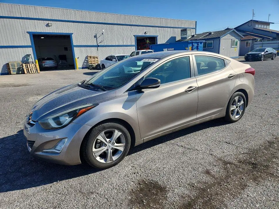 5NPDH4AE5GH686271 — 2016 Hyundai Elantra, механические повреждения, фото до ремонта