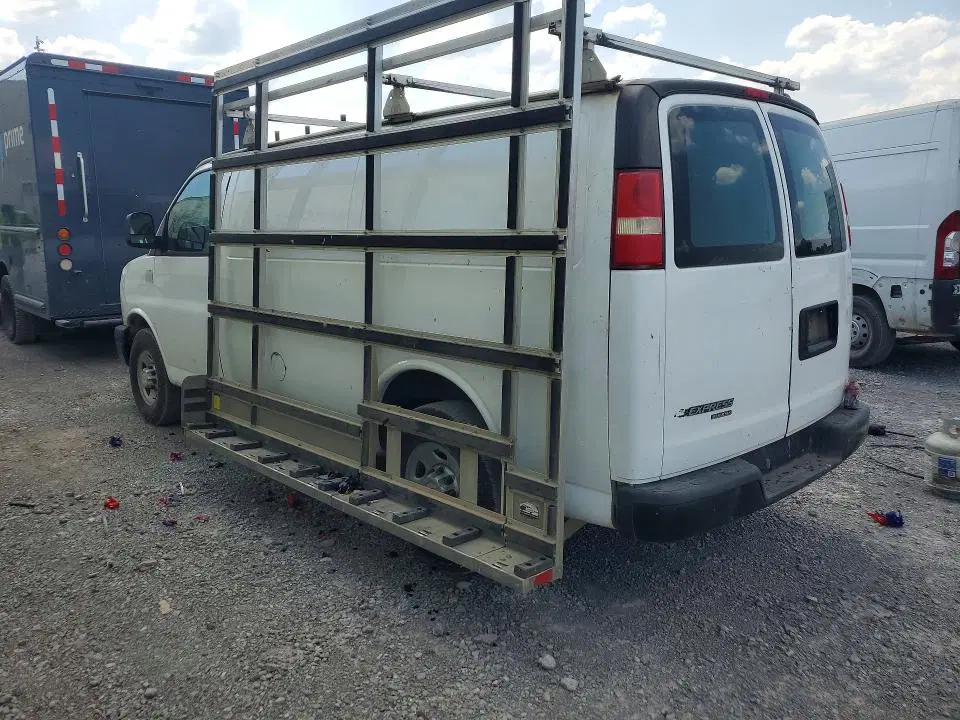 2016 CHEVROLET EXPRESS 2500 VIN 1GCWGAFF2G1162126 фото 2