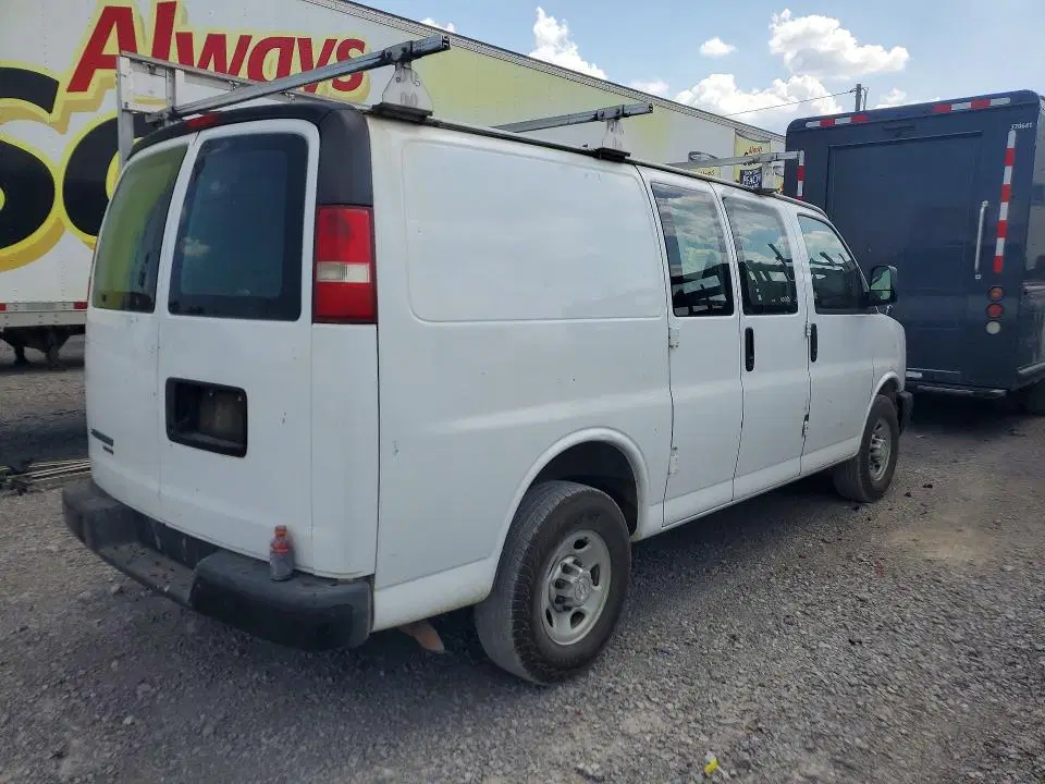 2016 CHEVROLET EXPRESS 2500 VIN 1GCWGAFF2G1162126 фото 4