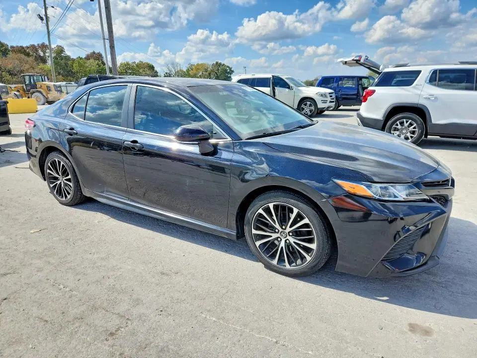 2018 TOYOTA CAMRY VIN 4T1B11HKXJU079359 фото 4