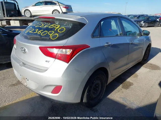 2015 Hyundai ELANTRA GT VIN KMHD25LH0FU236090 фото 4