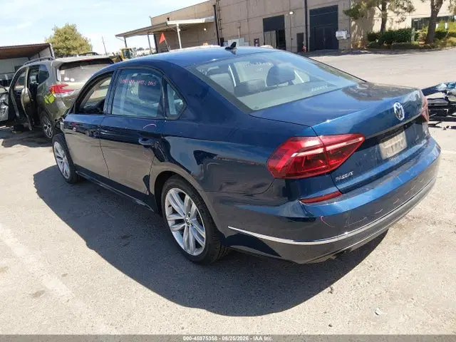 2019 Volkswagen Passat 2.0t Wolfsburg Edition VIN 1VWLA7A36KC000840 фото 3