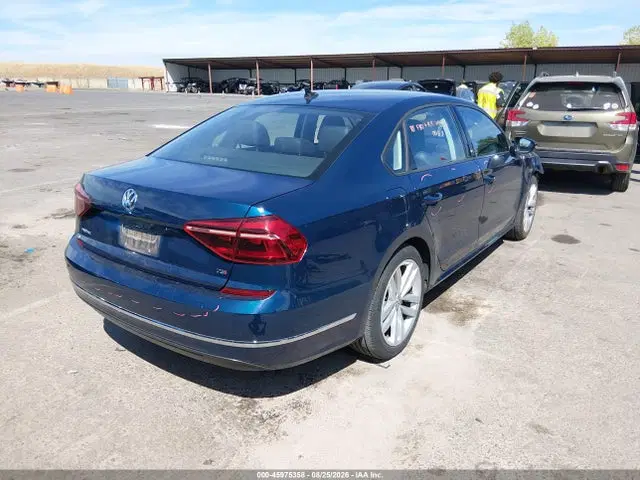 2019 Volkswagen Passat 2.0t Wolfsburg Edition VIN 1VWLA7A36KC000840 фото 4