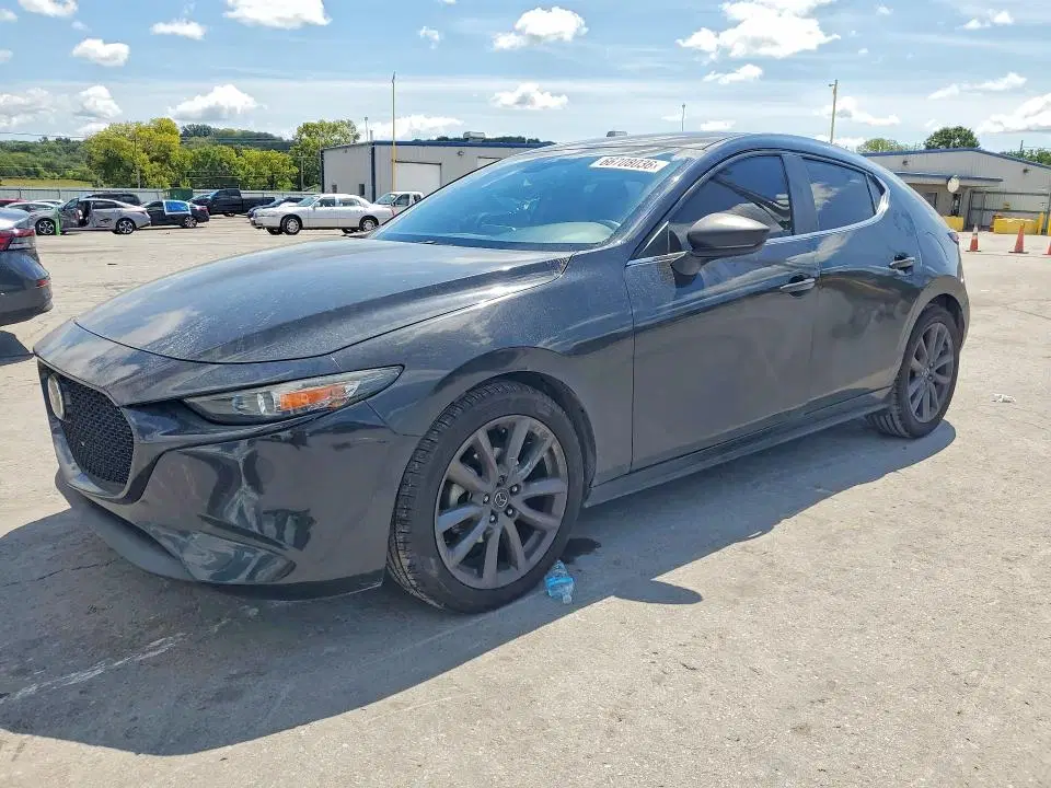 JM1BPAMM1K1132897 — 2019 Mazda 3, боковая часть, фото до ремонта