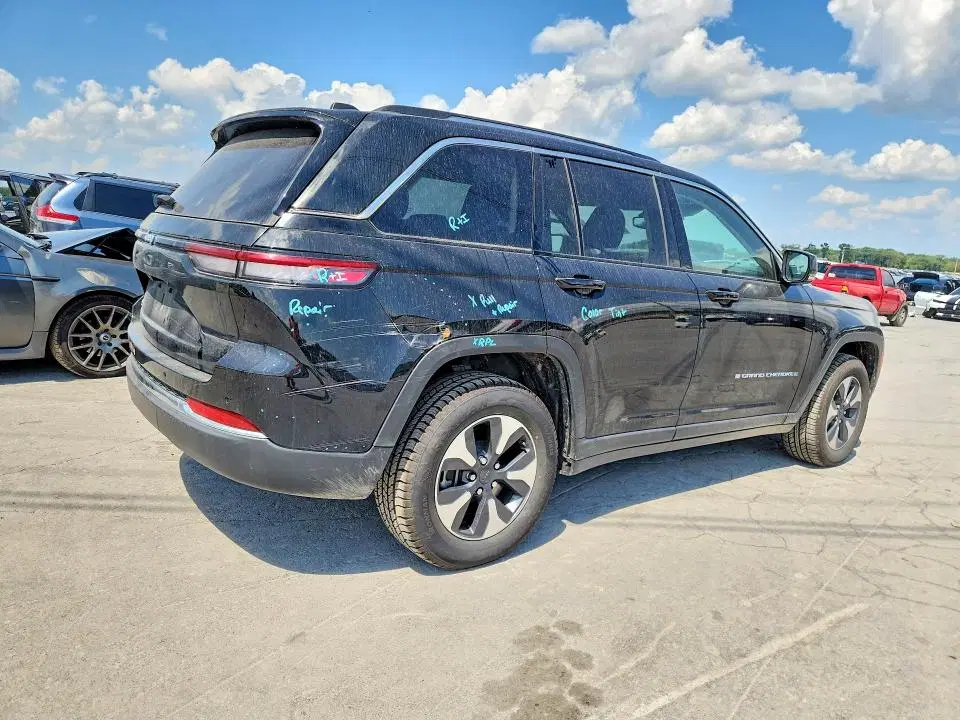 2024 JEEP GRAND CHEROKEE VIN 1C4RJYB69RC720770 фото 3
