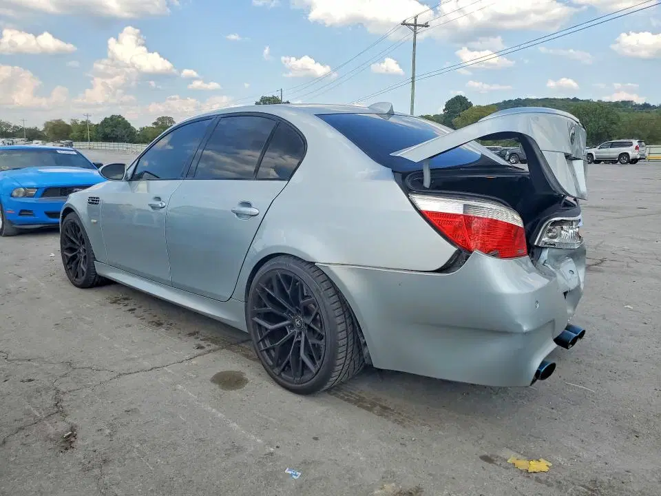 2006 BMW M5 VIN WBSNB93556CX06456 фото 2