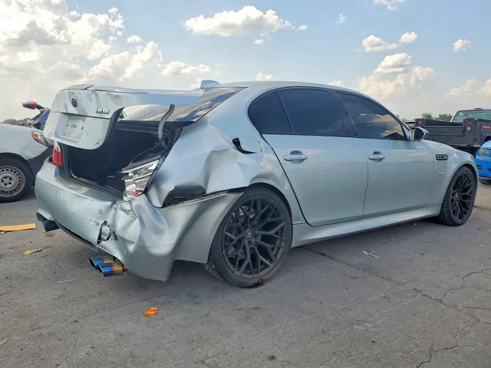 2006 BMW M5 VIN WBSNB93556CX06456 фото 3