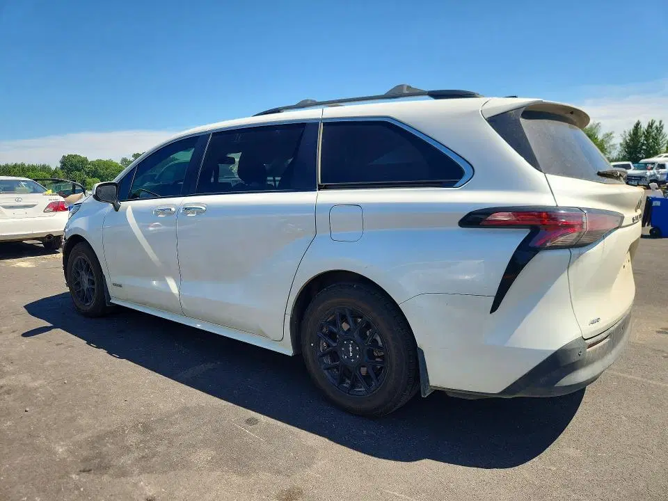 2021 Toyota Sienna VIN 5TDJSKFCXMS028967 фото 2