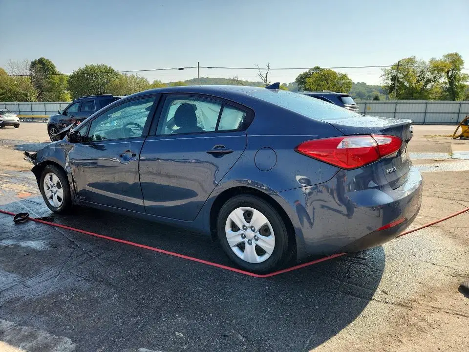 2016 KIA FORTE VIN KNAFK4A6XG5563923 фото 2