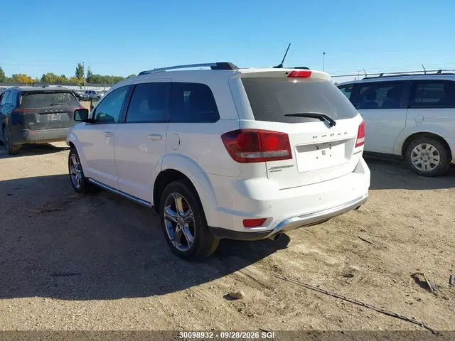 2017 Dodge Journey Crossroad VIN 3C4PDDGG7HT634773 фото 3