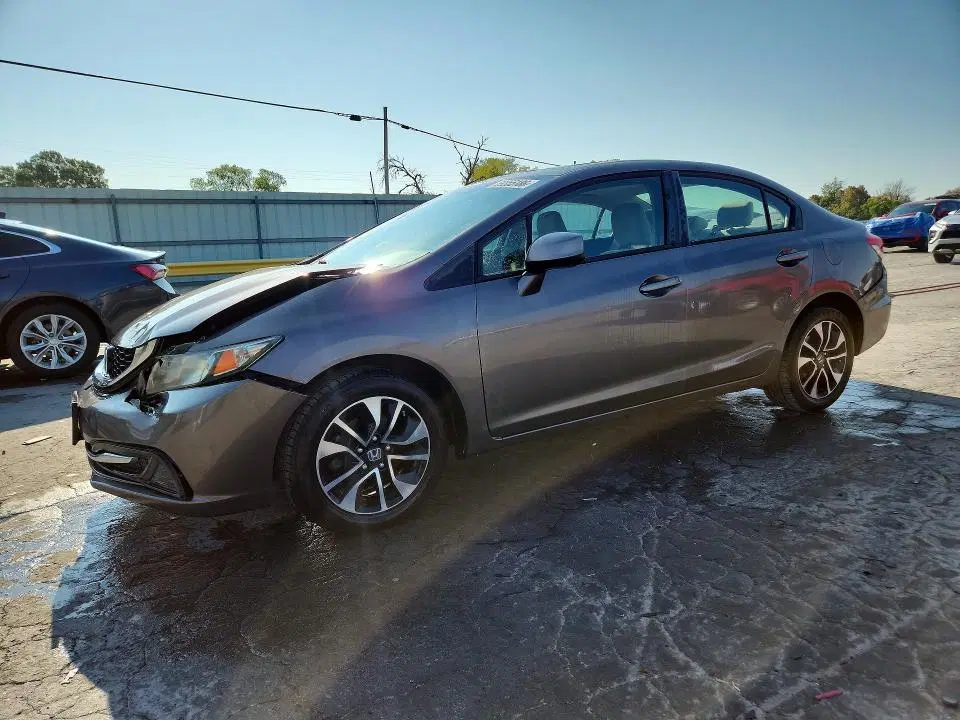 19XFB2F85DE030542 — 2013 Honda Civic, Передняя часть, фото до ремонта